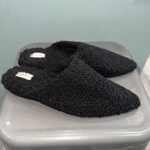 Birdies The Lark Black shearling fuzzy slide mules size 7.5